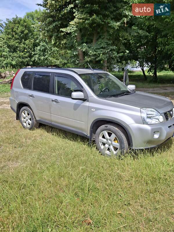Внедорожник / Кроссовер Nissan X-Trail 2007 в 