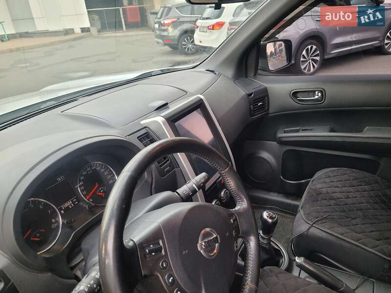 Внедорожник / Кроссовер Nissan X-Trail 2011 в Киеве