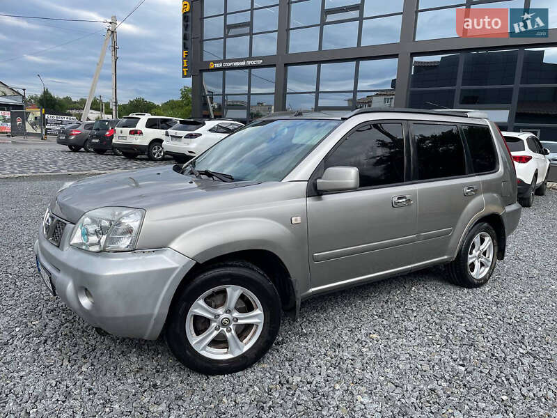 Внедорожник / Кроссовер Nissan X-Trail 2004 в Шепетовке