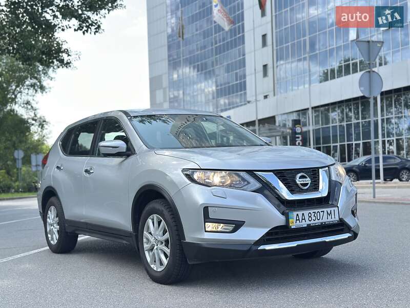 Внедорожник / Кроссовер Nissan X-Trail 2018 в Киеве