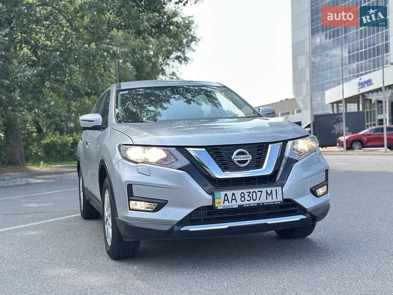 Внедорожник / Кроссовер Nissan X-Trail 2018 в Киеве