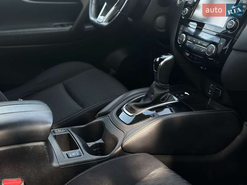 Внедорожник / Кроссовер Nissan X-Trail 2018 в Киеве
