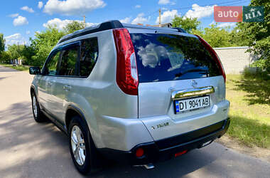 Внедорожник / Кроссовер Nissan X-Trail 2014 в 