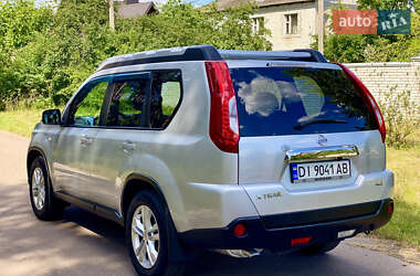 Внедорожник / Кроссовер Nissan X-Trail 2014 в 