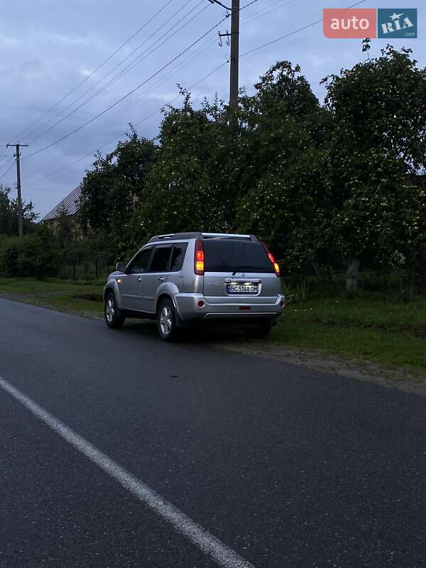 Nissan X-Trail 2005