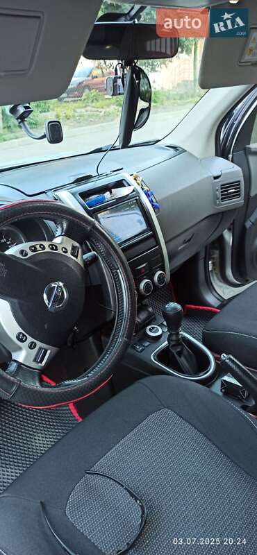 Позашляховик / Кросовер Nissan X-Trail 2008 в Золочеві