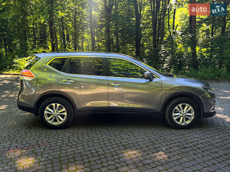 Позашляховик / Кросовер Nissan X-Trail 2015 в Львові