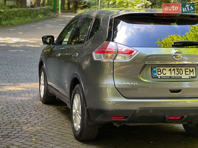 Позашляховик / Кросовер Nissan X-Trail 2015 в Львові