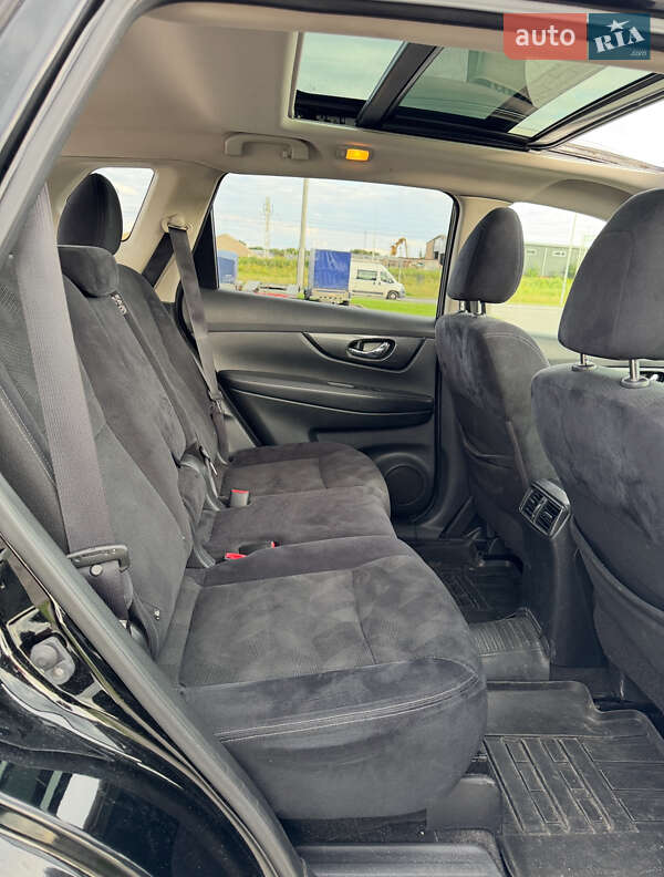 Внедорожник / Кроссовер Nissan X-Trail 2017 в Запорожье