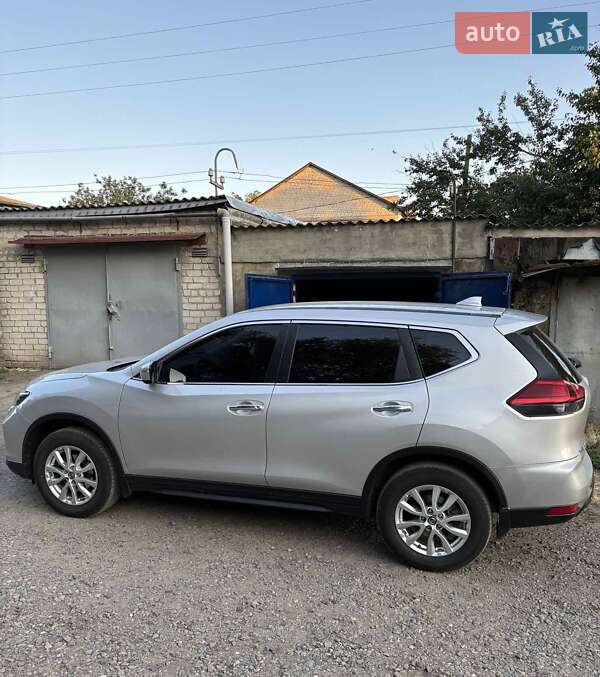 Внедорожник / Кроссовер Nissan X-Trail 2019 в Пятихатках