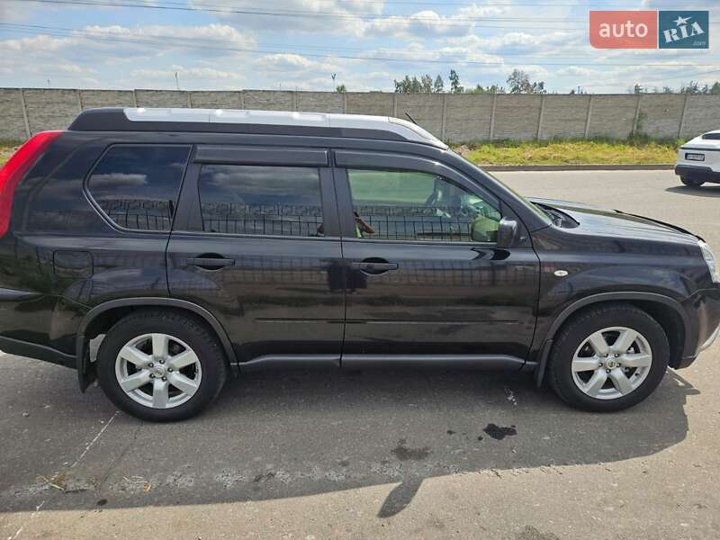 Позашляховик / Кросовер Nissan X-Trail 2013 в Чайках