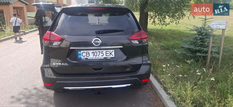 Внедорожник / Кроссовер Nissan X-Trail 2017 в Чернигове