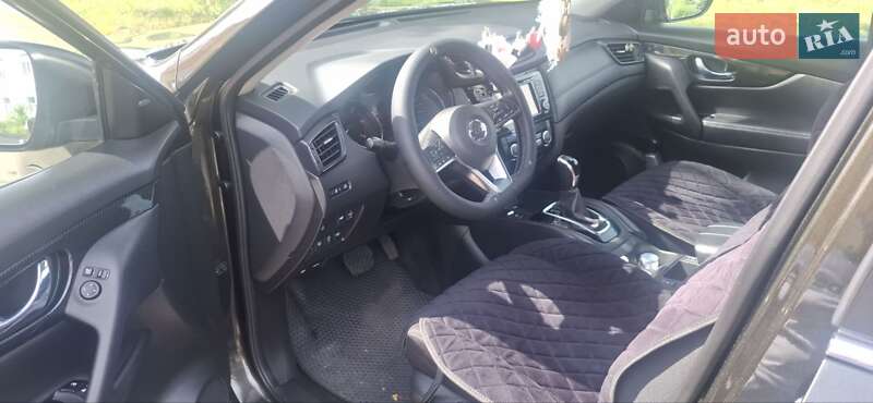 Внедорожник / Кроссовер Nissan X-Trail 2017 в Чернигове