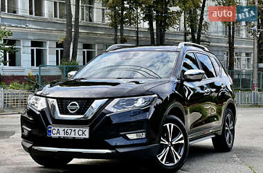 Позашляховик / Кросовер Nissan X-Trail 2017 в Києві