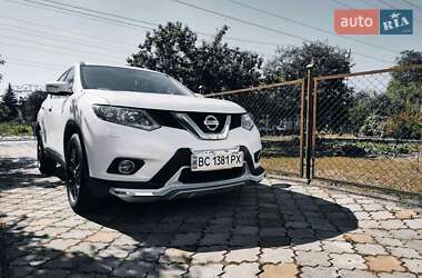 Внедорожник / Кроссовер Nissan X-Trail 2016 в Львове