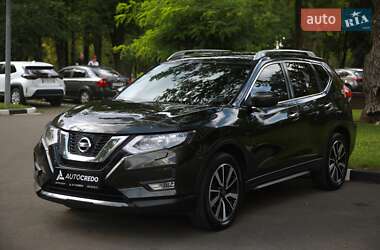 Внедорожник / Кроссовер Nissan X-Trail 2017 в Харькове