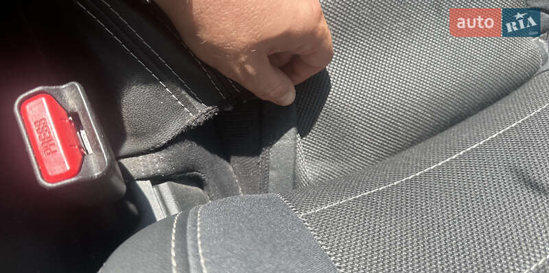 Позашляховик / Кросовер Nissan X-Trail 2016 в Чернівцях