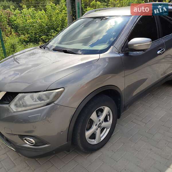 Позашляховик / Кросовер Nissan X-Trail 2015 в Житомирі фото 5 Позашляховик / Кросовер Nissan X-Trail 2015 в Житомирі