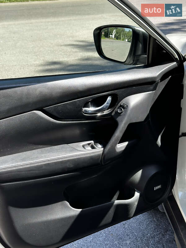 Внедорожник / Кроссовер Nissan X-Trail 2017 в Киеве