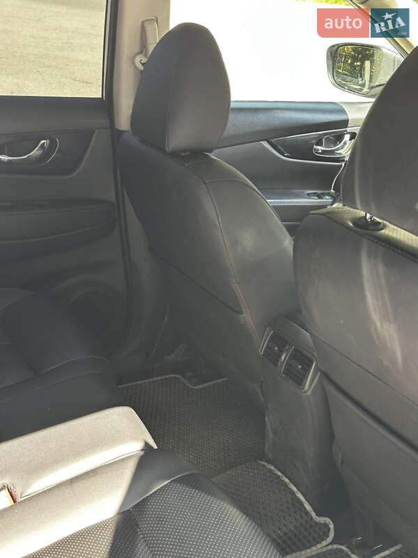 Внедорожник / Кроссовер Nissan X-Trail 2017 в Киеве