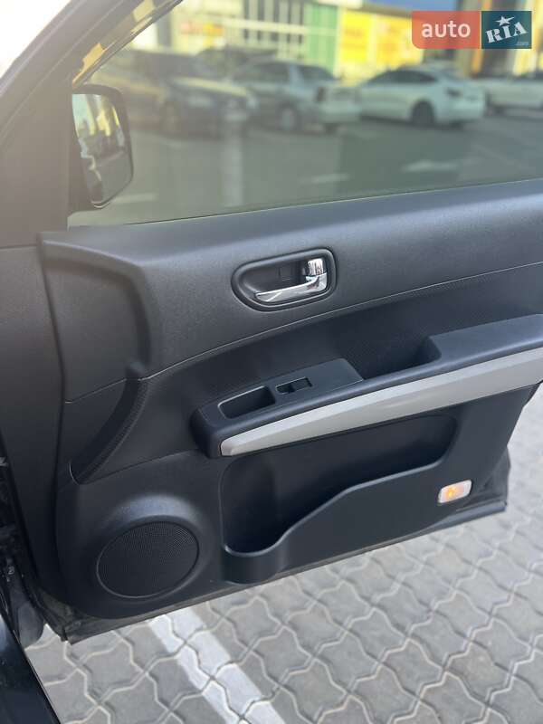 Внедорожник / Кроссовер Nissan X-Trail 2010 в Одессе фото 24 Внедорожник / Кроссовер Nissan X-Trail 2010 в Одессе