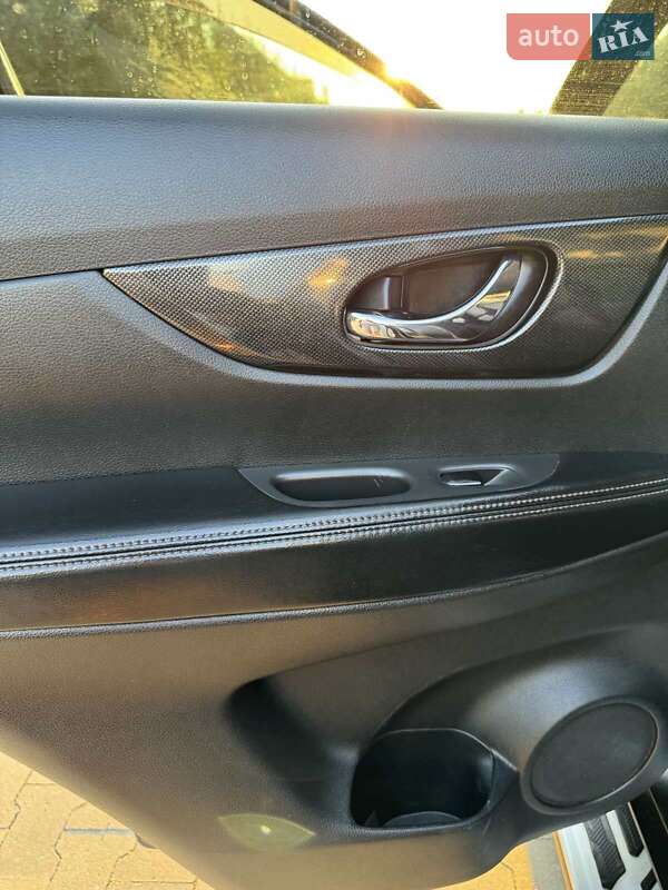 Позашляховик / Кросовер Nissan X-Trail 2015 в Білій Церкві