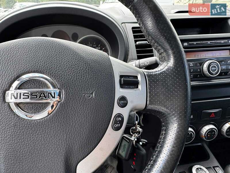 Позашляховик / Кросовер Nissan X-Trail 2008 в Києві