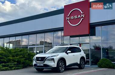 Внедорожник / Кроссовер Nissan X-Trail 2023 в Ровно