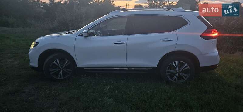 Внедорожник / Кроссовер Nissan X-Trail 2018 в Павлограде