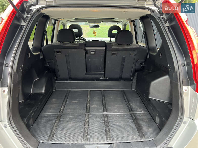 Внедорожник / Кроссовер Nissan X-Trail 2010 в Ярмолинцах