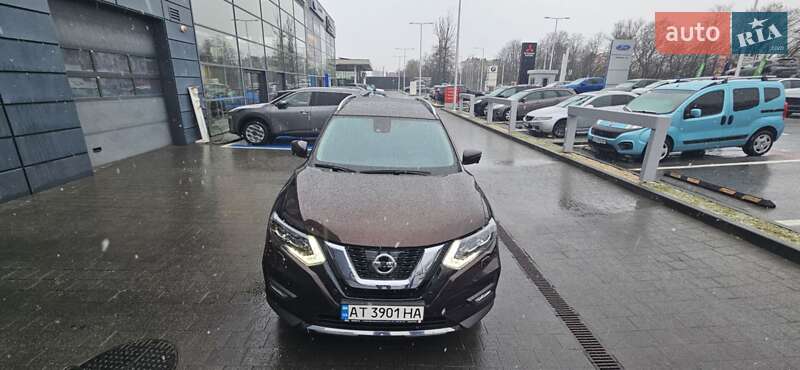 Внедорожник / Кроссовер Nissan X-Trail 2021 в Косове