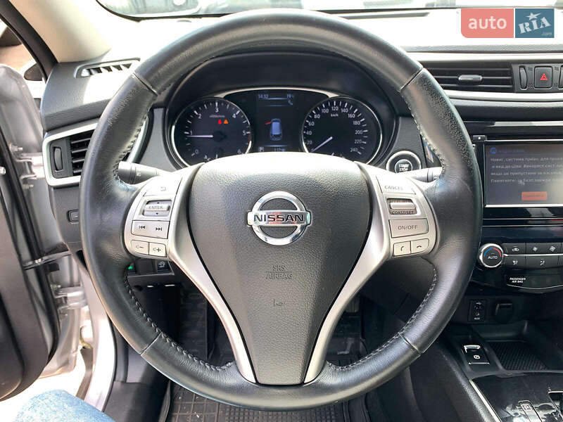 Внедорожник / Кроссовер Nissan X-Trail 2016 в Виннице