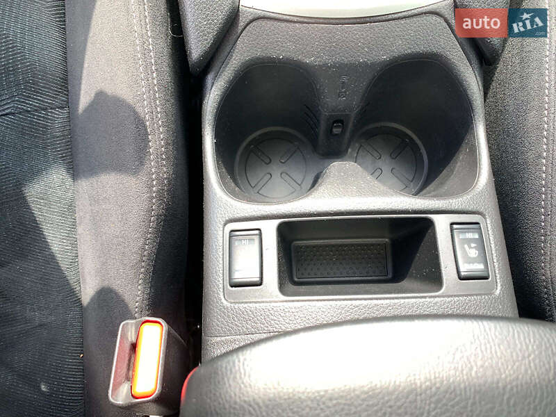 Внедорожник / Кроссовер Nissan X-Trail 2016 в Виннице