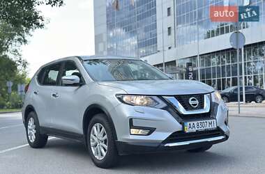 Внедорожник / Кроссовер Nissan X-Trail 2018 в Киеве