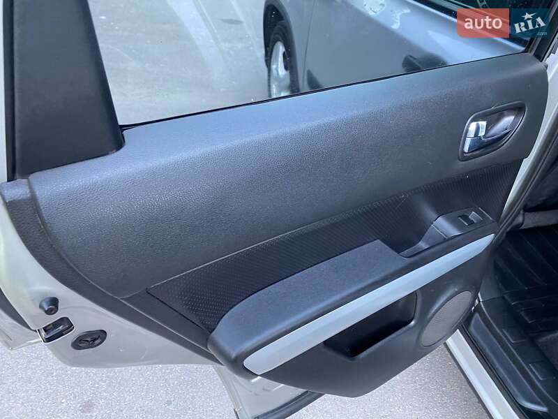 Внедорожник / Кроссовер Nissan X-Trail 2009 в Виннице