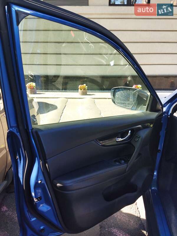 Внедорожник / Кроссовер Nissan X-Trail 2018 в Киеве