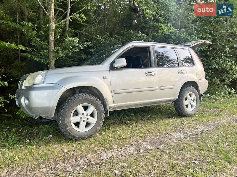 Позашляховик / Кросовер Nissan X-Trail 2004 в Вижниці фото 3 Позашляховик / Кросовер Nissan X-Trail 2004 в Вижниці