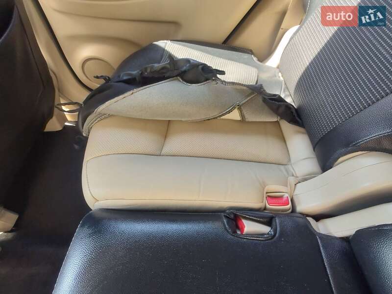 Внедорожник / Кроссовер Nissan X-Trail 2017 в Ужгороде