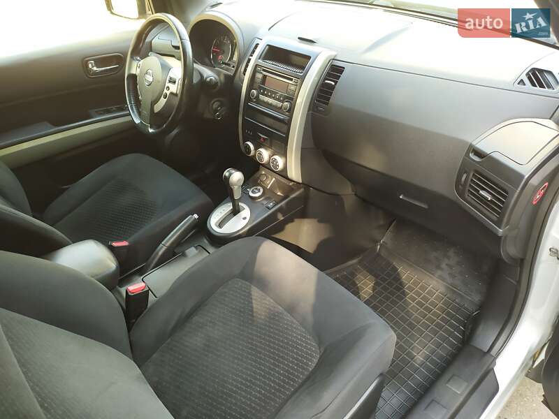 Позашляховик / Кросовер Nissan X-Trail 2013 в Охтирці