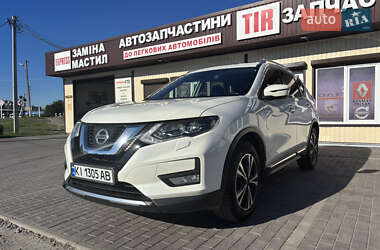 Внедорожник / Кроссовер Nissan X-Trail 2017 в Жашкове