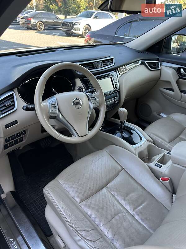 Позашляховик / Кросовер Nissan X-Trail 2015 в Харкові