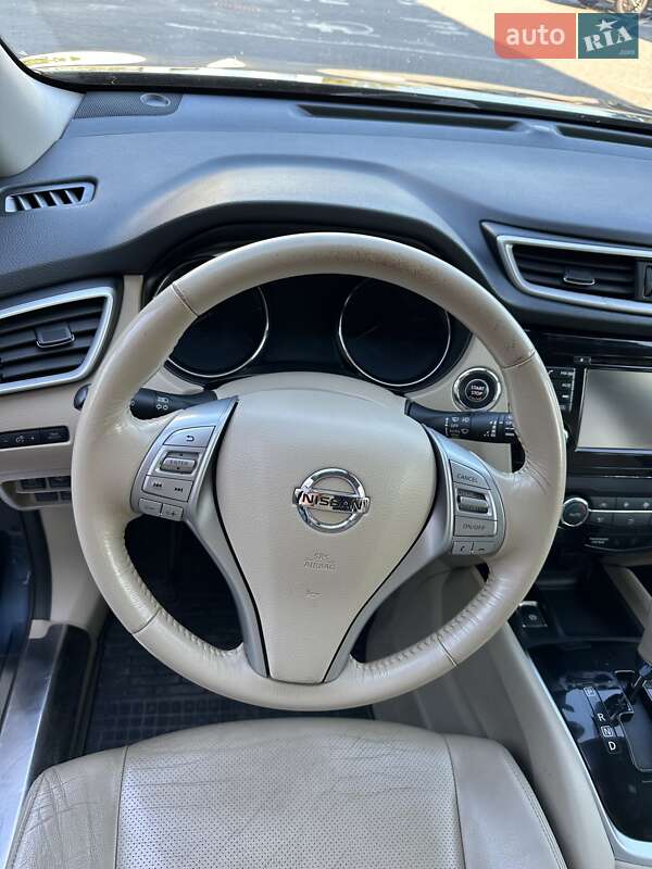 Позашляховик / Кросовер Nissan X-Trail 2015 в Харкові