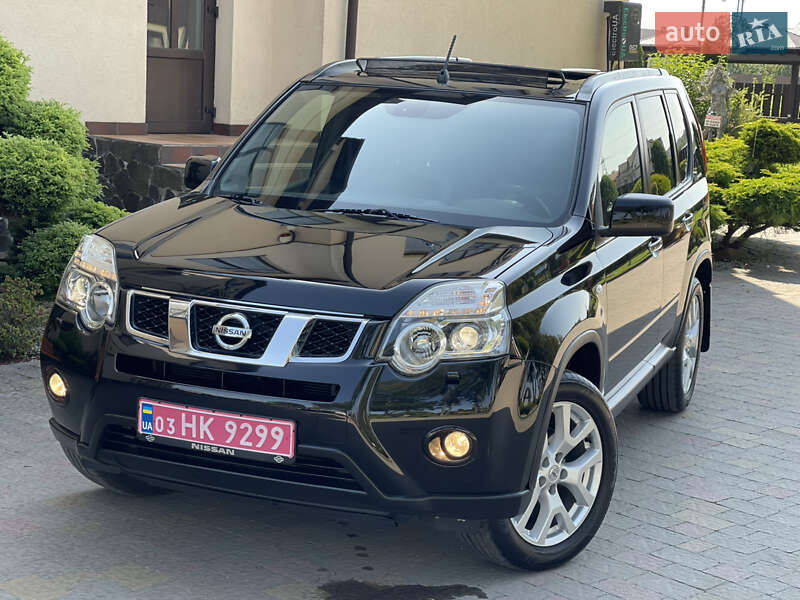Внедорожник / Кроссовер Nissan X-Trail 2012 в Стрые