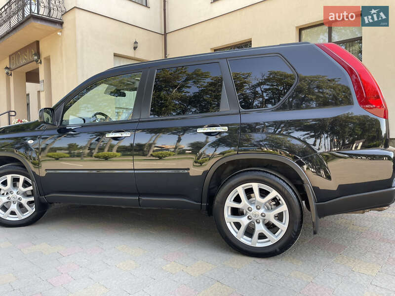 Внедорожник / Кроссовер Nissan X-Trail 2012 в Стрые