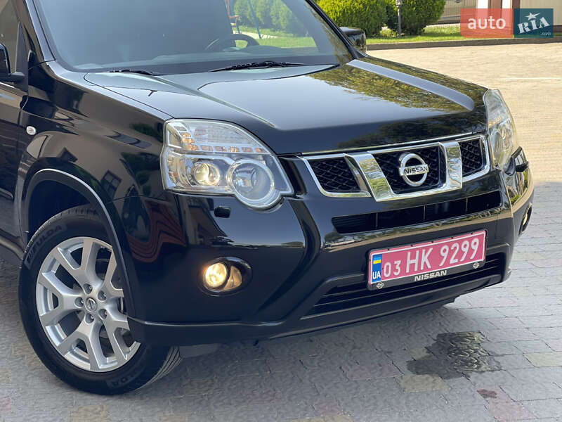 Внедорожник / Кроссовер Nissan X-Trail 2012 в Стрые