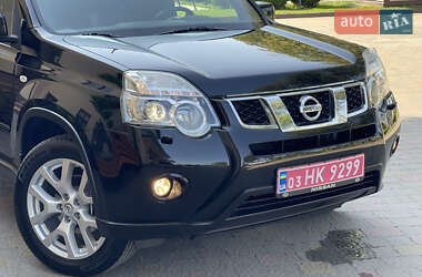Позашляховик / Кросовер Nissan X-Trail 2012 в 