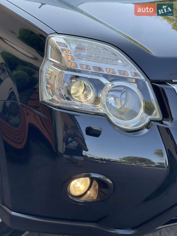 Внедорожник / Кроссовер Nissan X-Trail 2012 в Стрые