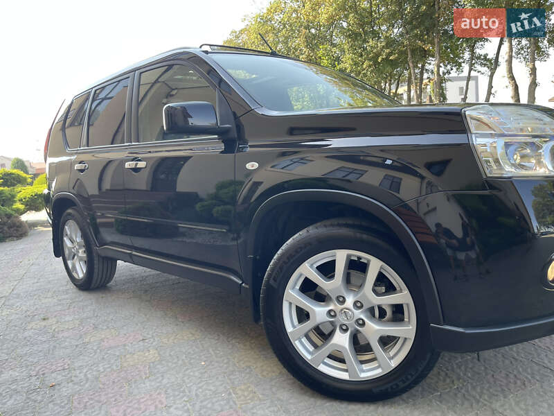 Внедорожник / Кроссовер Nissan X-Trail 2012 в Стрые