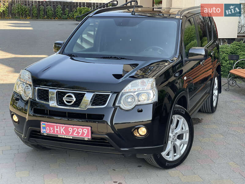 Внедорожник / Кроссовер Nissan X-Trail 2012 в Стрые
