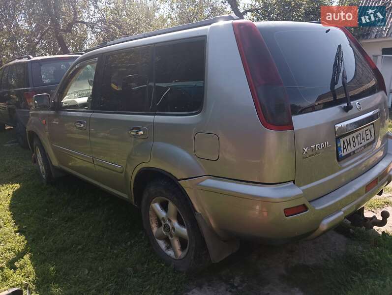 Внедорожник / Кроссовер Nissan X-Trail 2002 в Звягеле